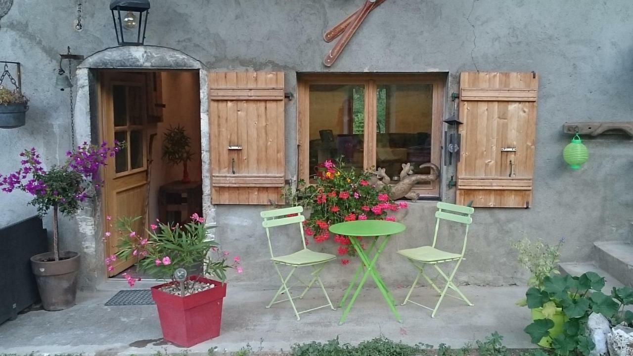 Вилла Ferme Familiale Chez Lili Алекс Экстерьер фото